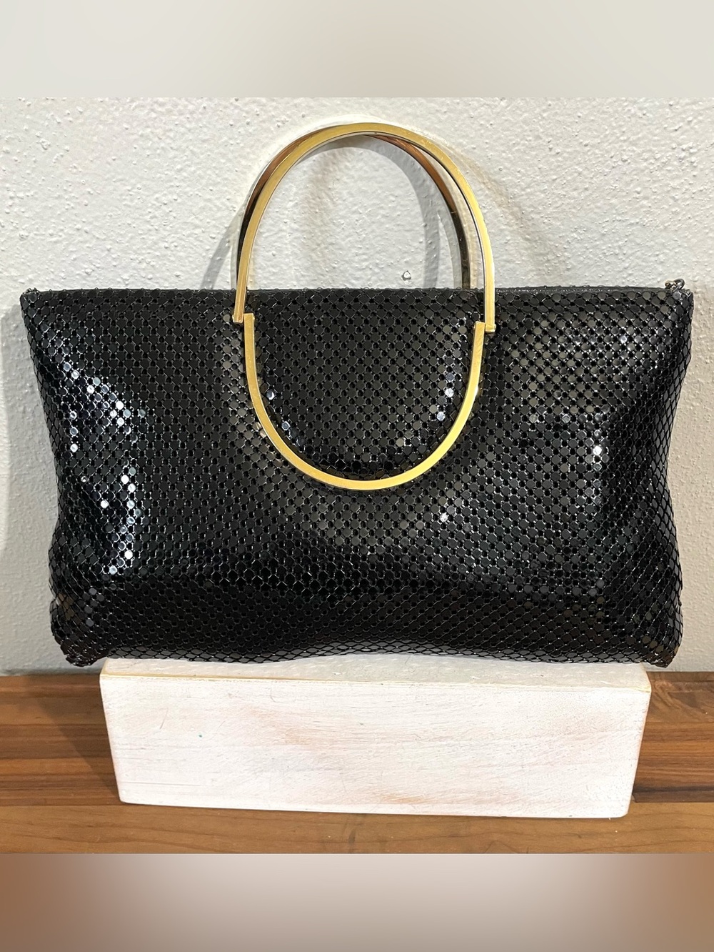 Black Metal Mesh Tote Handbag Gold Tone Oval Handles Y2K Glam Evening Purse Luxe